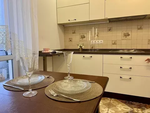 3-к кв. Волгоградская область, Волгоград ул. Ханпаши Нурадилова, 7 ...