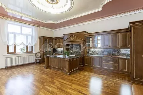 Дом в Тюменская область, Тюмень Локомотивная ул., 13 (425 м)