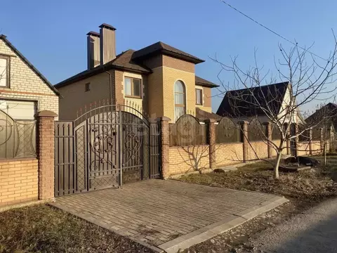 Дом в Белгородская область, Белгородский район, Тавровское с/пос, с. ...