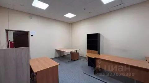 Склад в Санкт-Петербург Уральская ул., 19к10 (28 м)