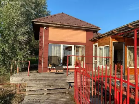 Дом в Калининградская область, Гурьевский муниципальный округ, посёлок ...