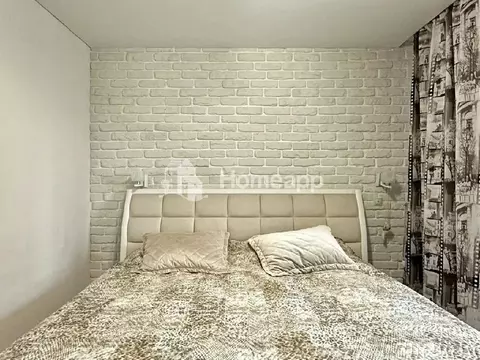 Продается 4-комнатная квартира