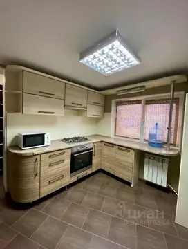 Дом в Белгородская область, Белгород Индустриальная ул. (50 м)