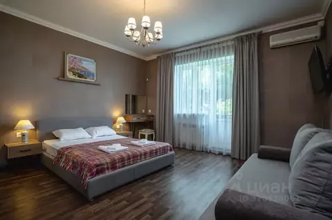 Дом в Крым, Ялта муниципальный округ, Кореиз пгт ул. К.М. Петровского, ...