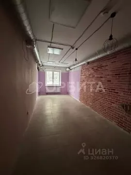 Помещение свободного назначения в Тюменская область, Тюмень ул. ...