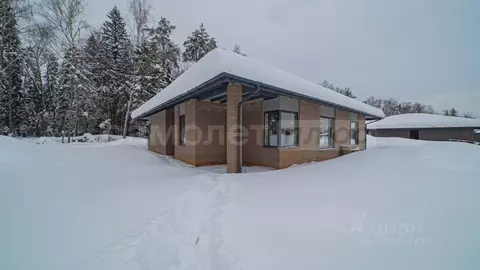 Дом в Московская область, Наро-Фоминский городской округ, д. Берюлево  ...
