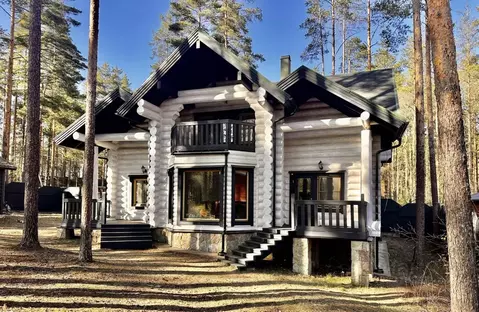 Дом в Ленинградская область, Приозерский район, пос. Сосново ул. ...