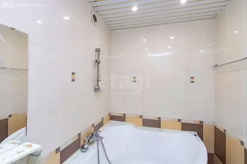 2-комнатная квартира: Тюмень, улица Котельщиков, 2 (95.3 м)