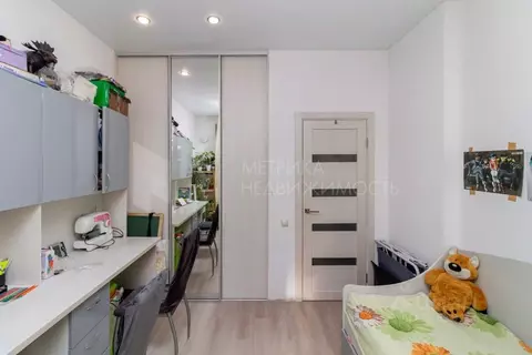 2-к кв. Тюменская область, Тюмень ул. Стройотрядовская, 12 (65.6 м)