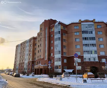 3-комнатная квартира: деревня Малые Колпаны, микрорайон Речной, 1 ...