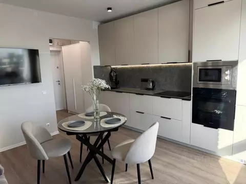 3-к кв. Москва ул. Добролюбова, 8к1 (45.4 м)