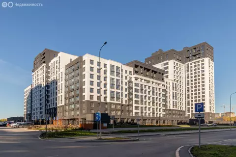 2-комнатная квартира: Тюмень, улица Братьев Бондаревых, 5 (60.2 м)