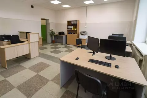 Помещение свободного назначения в Санкт-Петербург Октябрьская наб., 12 ...