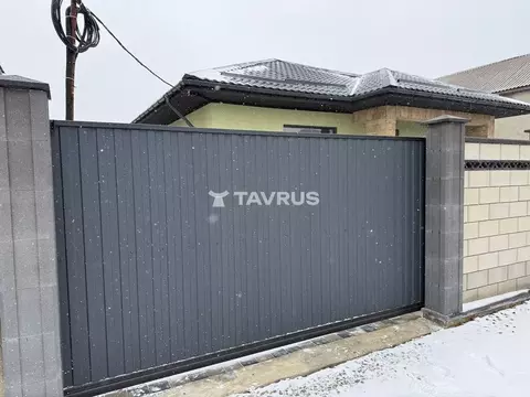 Дом в Крым, Симферопольский район, Перовское с/пос, Новозбурьевка ...