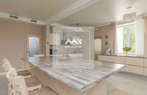 Дом в Ленинградская область, Всеволожский район, Бугровское городское ...