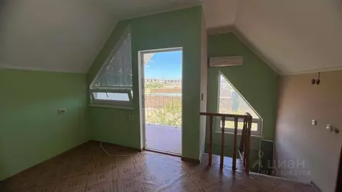 Дом в Крым, Евпатория городской округ, Заозерное пгт ул. Молодежная ...