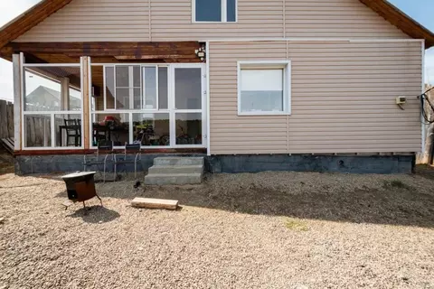 Дом в Иркутская область, Иркутский муниципальный округ, пос. Малая ...