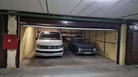 Гараж в Москва Рублевское ш., 22к2 (42 м)