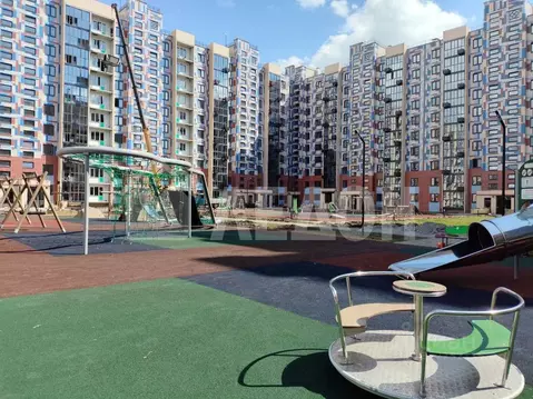 1-к кв. Омская область, Омск Заозерный мкр, ул. Сергея Тюленина, 12 ...