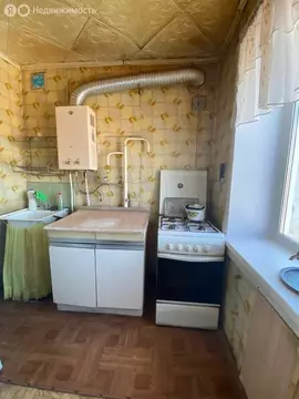 2-комнатная квартира: Чебаркуль, улица 9 Мая, 36 (47.9 м)