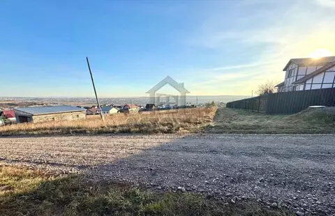 Участок в Красноярский край, Емельяново пгт ул. 8 Марта, 2 (10.0 сот.)