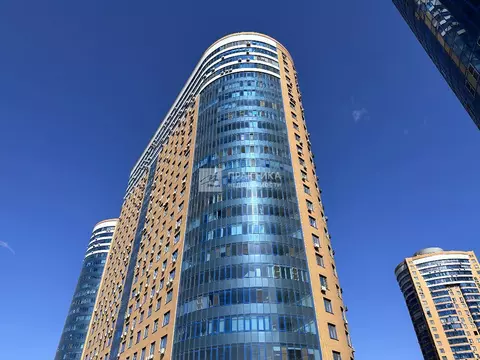 Продается 3-комнатная квартира