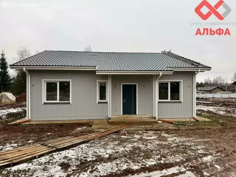 Дом в Пасеговское сельское поселение, деревня Головизнинцы, Фиалковая ...