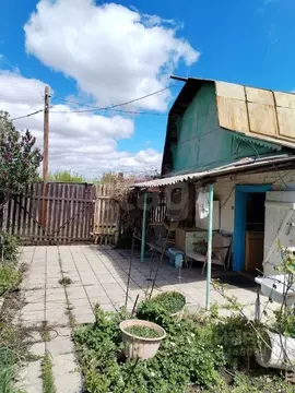 Дом в Оренбургская область, Оренбургский район, Ивановский сельсовет, ...