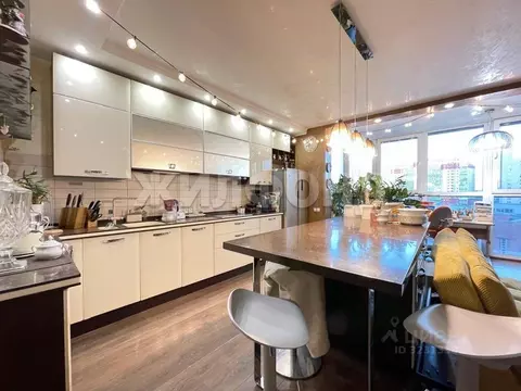 1-к кв. Новосибирская область, Новосибирск ул. Шевченко, 15 (51.0 м)