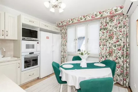 Продается 3-комнатная квартира