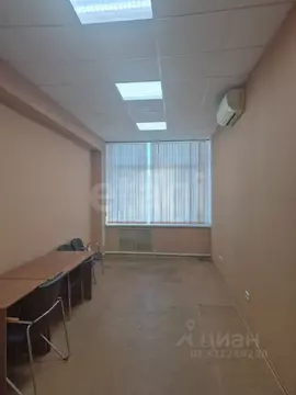 Офис в Липецкая область, Липецк пл. Петра Великого, 5 (19 м)