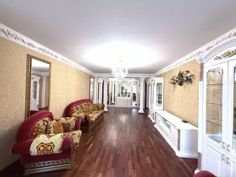 3-к кв. Москва ул. Академика Опарина, 4к1 (110.0 м)