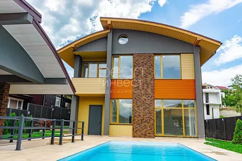 Дом в Краснодарский край, Сочи ул. Высокогорная (180 м)