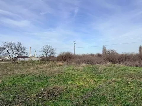 Участок в Крым, Кировский район, Первомайское с/пос, с. Отважное ул. ...