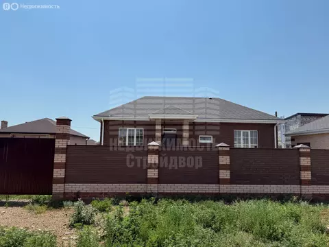 Дом в Неклиновский район, Новобессергеневское сельское поселение, село ...