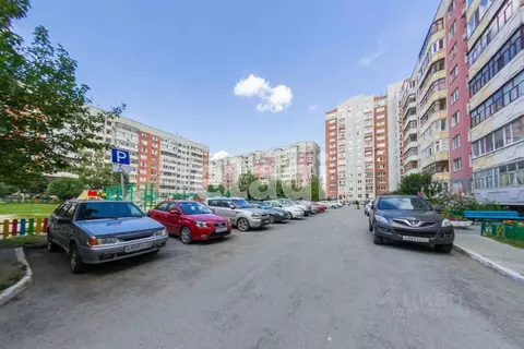 2-к кв. Тюменская область, Тюмень Широтная ул., 104к1 (64.8 м)