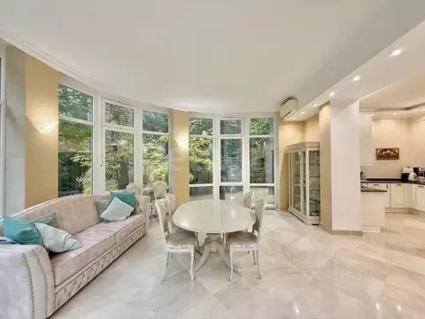 Дом в Московская область, Одинцовский городской округ, пос. Барвиха, ...