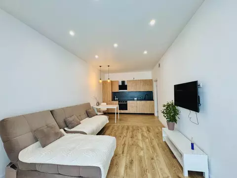 2-к кв. Свердловская область, Екатеринбург ул. Ткачей, 17 (79.0 м)