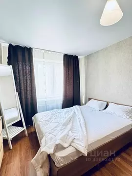 2-к кв. Свердловская область, Екатеринбург ул. Щорса, 105 (75.0 м)