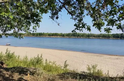 Дом в Волгоградская область, Ленинский район, Каршевитское с/пос, ...