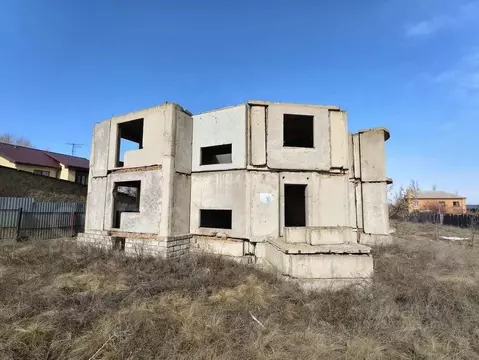 Дом в Волгоградская область, Волгоград Дунайская ул., 128 (282 м)