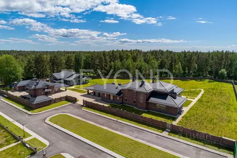 Дом в Ленинградская область, Выборгский район, Первомайское с/пос, ...