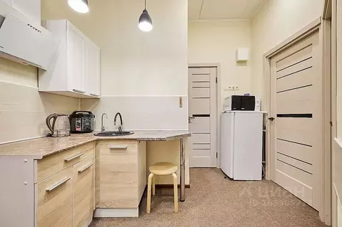 Комната Ленинградская область, Тихвин 1-й мкр, 42