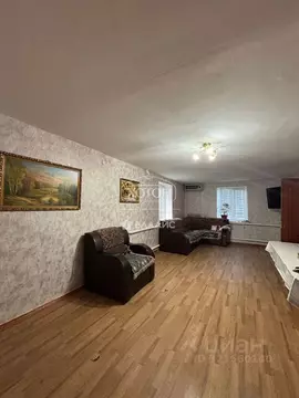 Дом в Калмыкия, Элиста городской округ, пос. Лола ул. Советская (95 м)