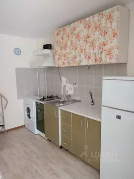 Гараж в Краснодарский край, Геленджик ул. Островского, 166/4 (72 м)