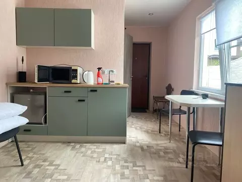 Дом в Крым, Ленинский район, Белинское с/пос, с. Нижнезаморское ул. ...