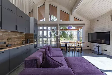 Дом в Ленинградская область, Выборгский район, Первомайское с/пос, ...