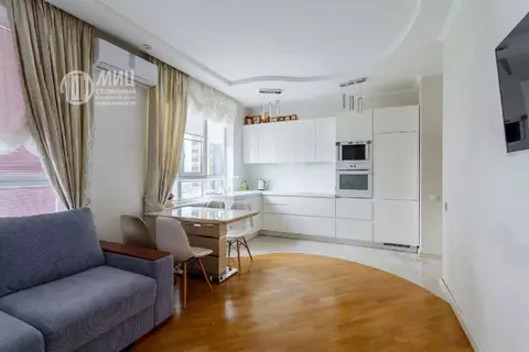 Продается 3-комнатная квартира