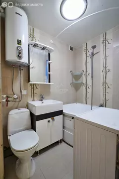 3-комнатная квартира: Челябинск, улица Кирова, 17А (60.3 м)