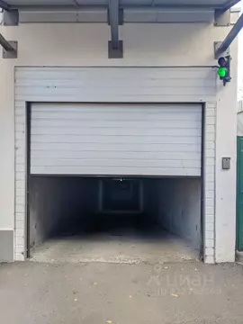 Гараж в Свердловская область, Екатеринбург ул. Рощинская, 68 (15 м)